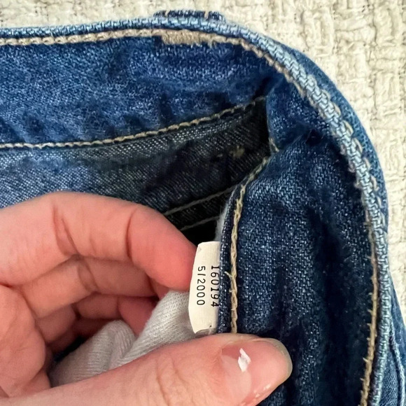 VINTAGE Y2K Tommy Hilfiger Denim Cut Off Shorts - Picture 6 of 8